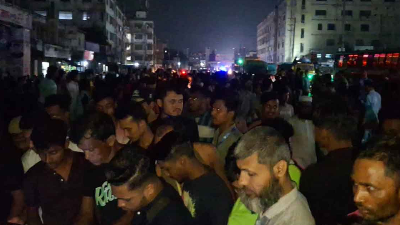 ঢাকা-ময়মনসিংহ মহাসড়কে যান চলাচল সচল